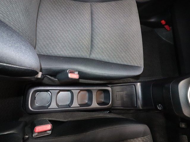 TOYOTA RACTIS 2012 Image 31