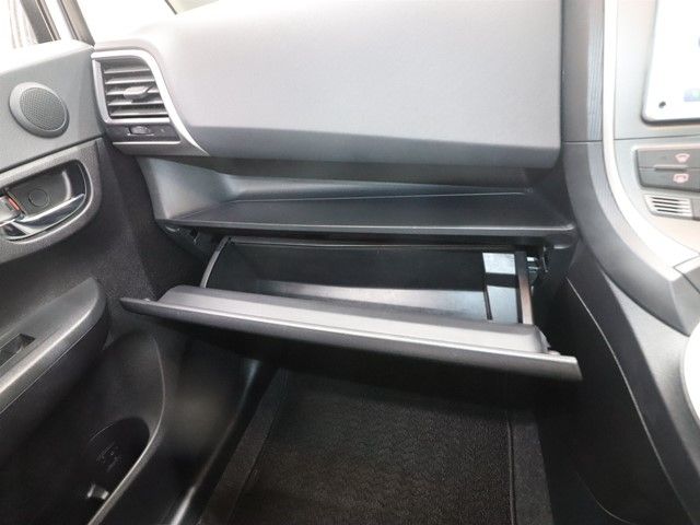 TOYOTA RACTIS 2012 Image 31