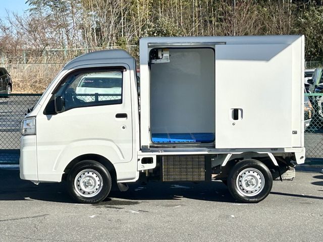 DAIHATSU HIJET TRUCK 4WD 2016 Image 31