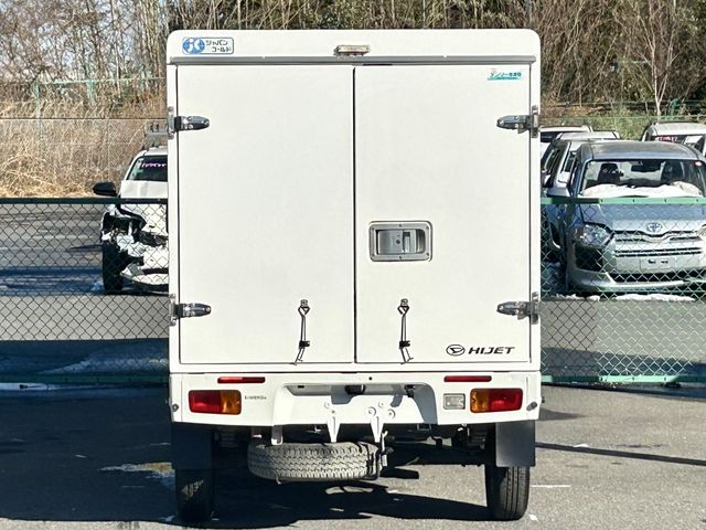 DAIHATSU HIJET TRUCK 4WD 2016 Image 31