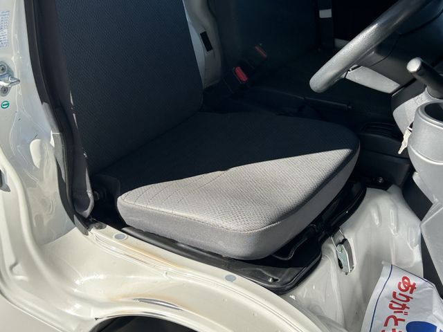 DAIHATSU HIJET TRUCK 4WD 2016 Image 31