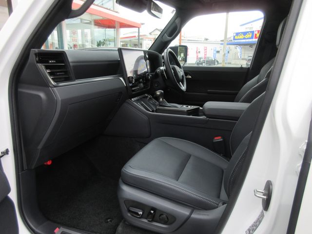 TOYOTA LEXUS GX550 2025 Image 31