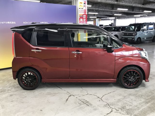 DAIHATSU MOVE CUSTOM 2015 Image 31