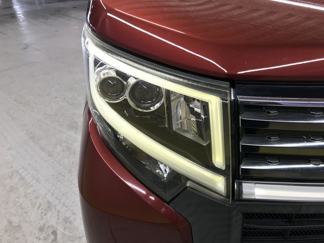 DAIHATSU MOVE CUSTOM 2015 Image 31