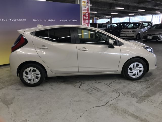 TOYOTA AQUA 2023 Image 31