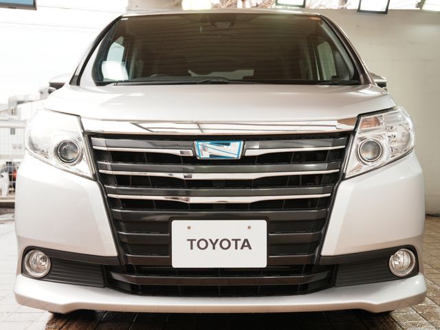 TOYOTA NOAH HYBRID 2017 Image 31