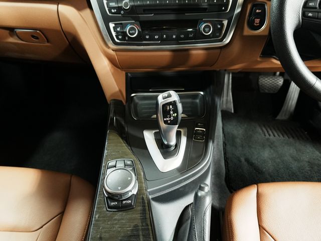 BMW 3SERIES TOURING 2015 Image 31