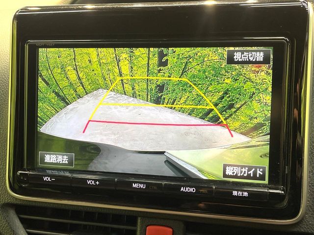 TOYOTA VOXY 2018 Image 31