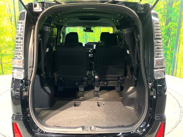 TOYOTA VOXY 2018 Image 31