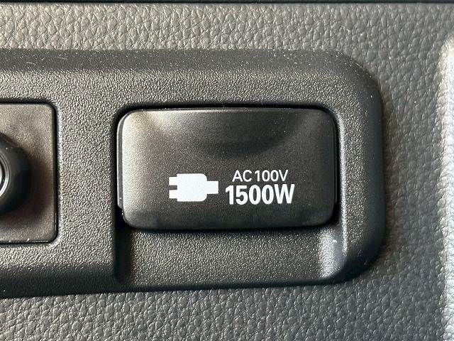 TOYOTA VOXY HYBRID 2022 Image 31