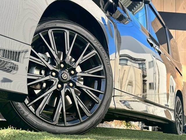 TOYOTA VOXY HYBRID 2022 Image 31