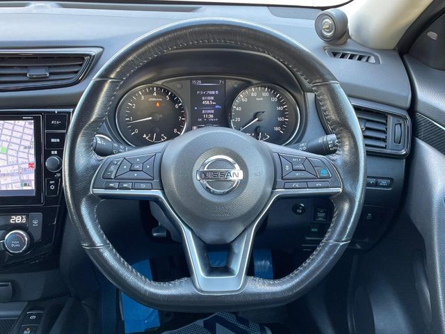 NISSAN X-TRAIL 2WD 2018 Image 31