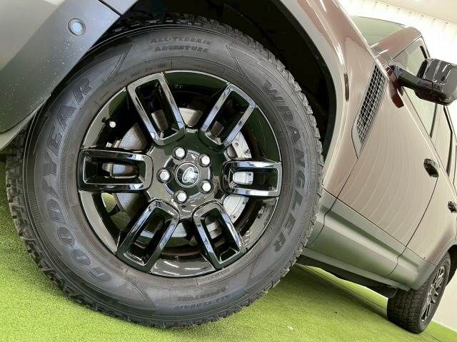 ROVER DEFENDER 2023 Image 31