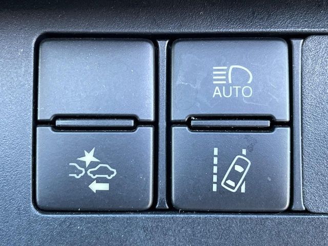 TOYOTA SIENTA HYBRID 2016 Image 31