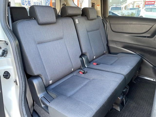 TOYOTA SIENTA HYBRID 2016 Image 31