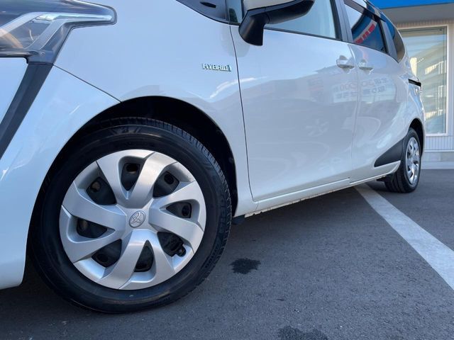 TOYOTA SIENTA HYBRID 2016 Image 31