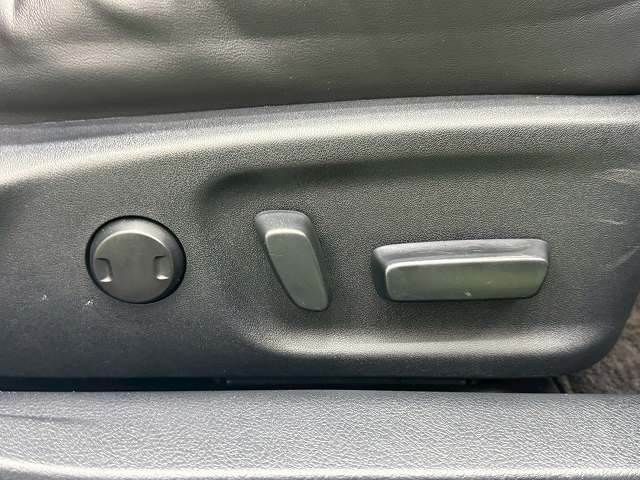 TOYOTA CROWN SEDAN 2013 Image 31