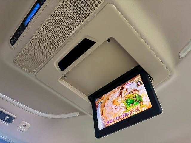 TOYOTA VELLFIRE 2018 Image 31