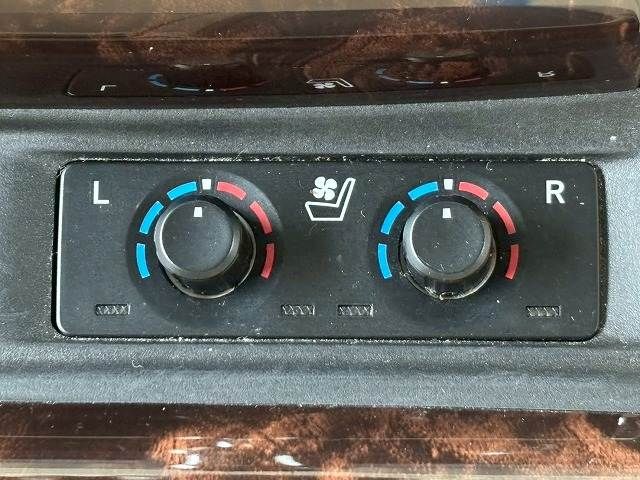 TOYOTA VELLFIRE 2018 Image 31