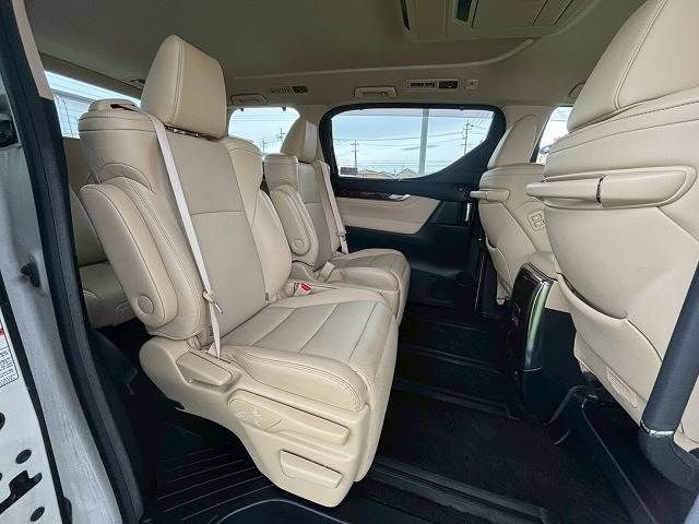TOYOTA VELLFIRE 2018 Image 31