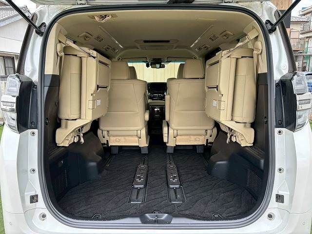 TOYOTA VELLFIRE 2018 Image 31