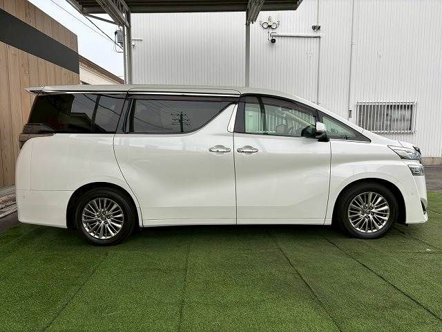 TOYOTA VELLFIRE 2018 Image 31