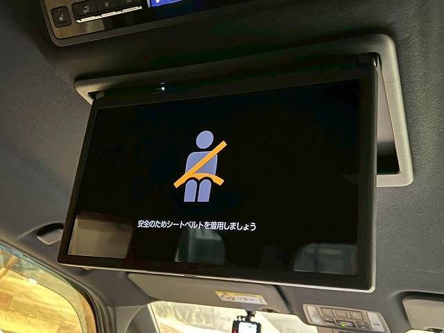 TOYOTA VOXY HYBRID 2022 Image 31