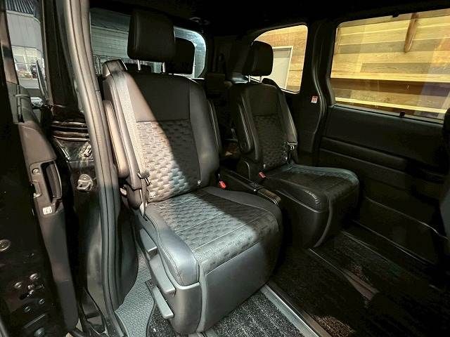 TOYOTA VOXY HYBRID 2022 Image 31