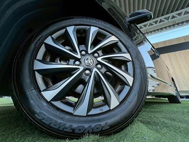 TOYOTA VOXY HYBRID 2022 Image 31