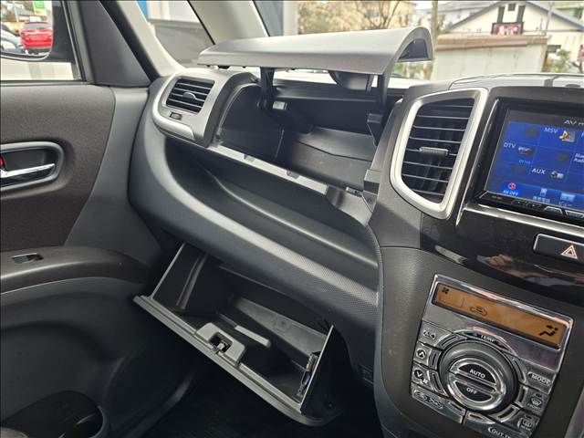 SUZUKI SOLIO 2011 Image 31