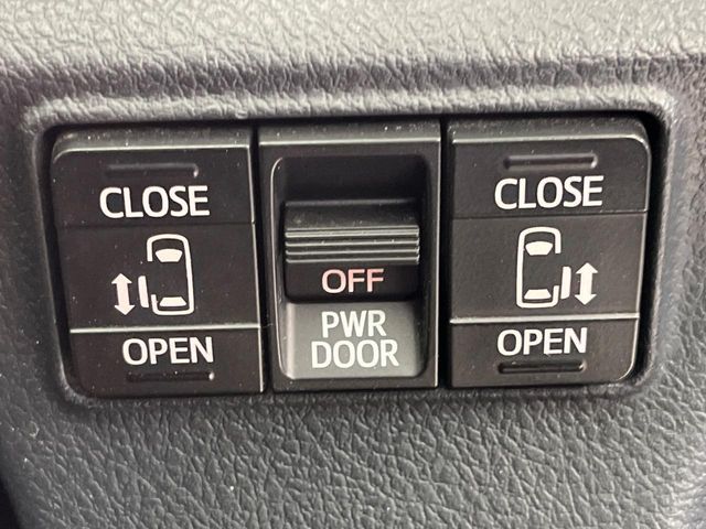 TOYOTA SIENTA HYBRID 2017 Image 31