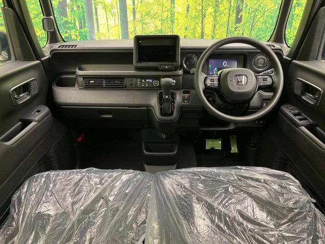 HONDA N BOX CUSTOM 2025 Image 31