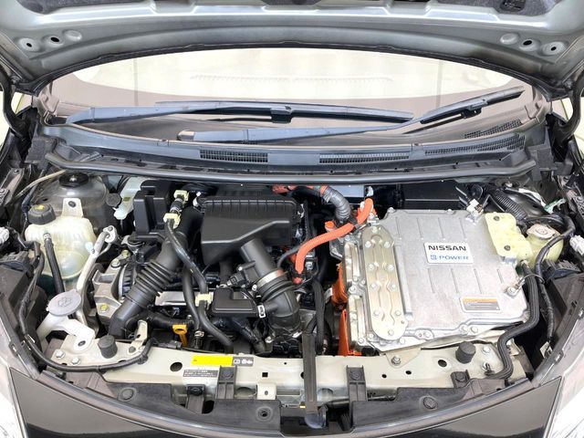 NISSAN NOTE 2017 Image 31