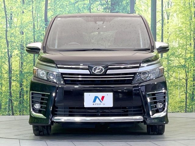 TOYOTA VOXY 2017 Image 31