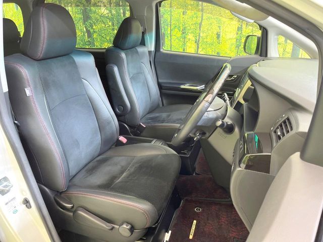 TOYOTA VELLFIRE 2013 Image 31