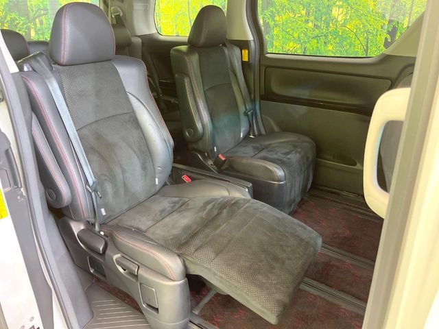 TOYOTA VELLFIRE 2013 Image 31