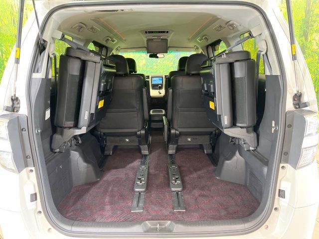 TOYOTA VELLFIRE 2013 Image 31