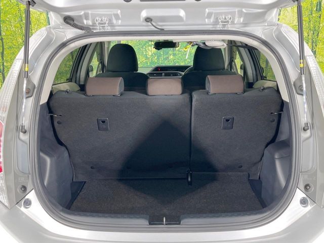 TOYOTA AQUA 2013 Image 31