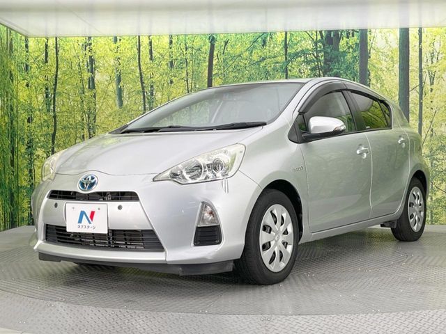 TOYOTA AQUA 2013 Image 31