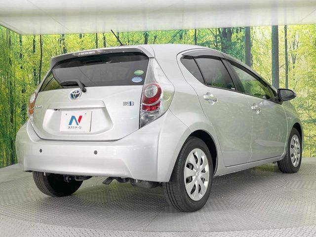 TOYOTA AQUA 2013 Image 31