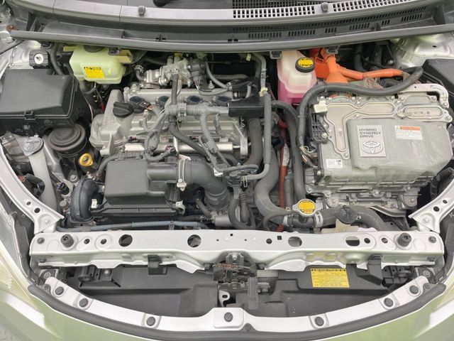 TOYOTA AQUA 2013 Image 31