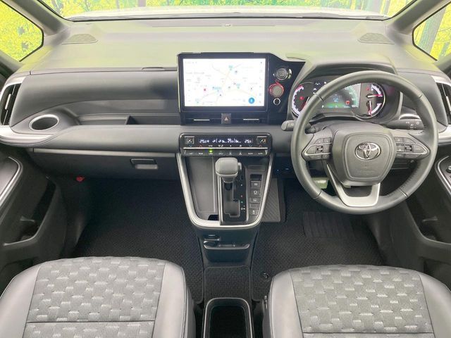 TOYOTA VOXY 2024 Image 31