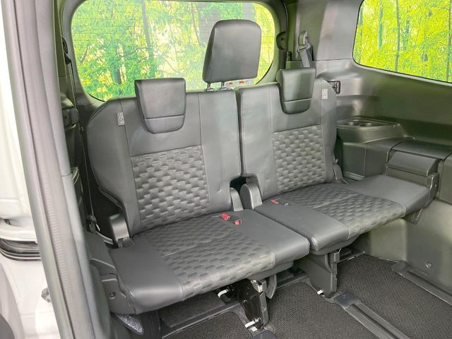 TOYOTA VOXY 2024 Image 31