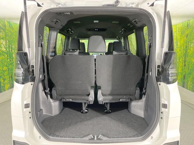 TOYOTA VOXY 2024 Image 31