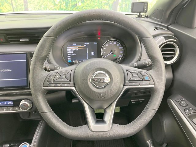 NISSAN KICKS 2020 Image 31