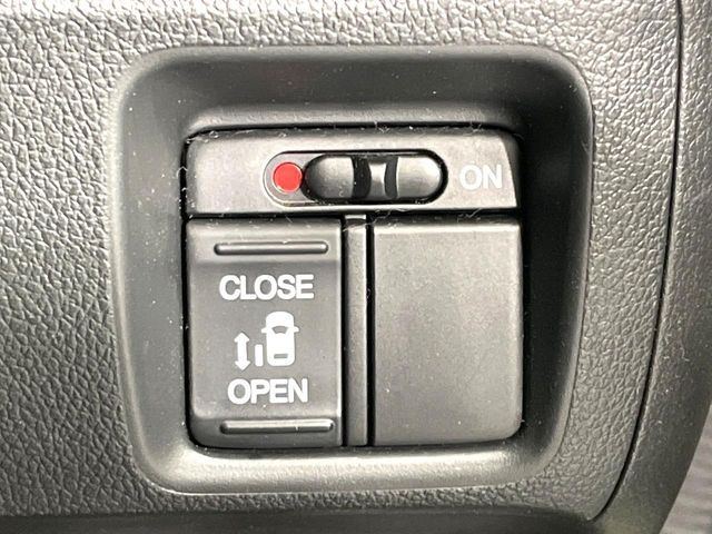 HONDA N BOX CUSTOM 2017 Image 31