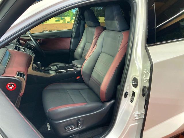 TOYOTA LEXUS NX300 2020 Image 31