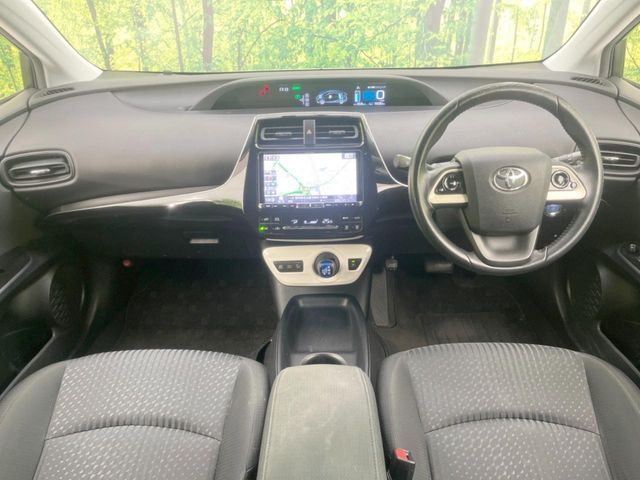 TOYOTA PRIUS 2017 Image 31