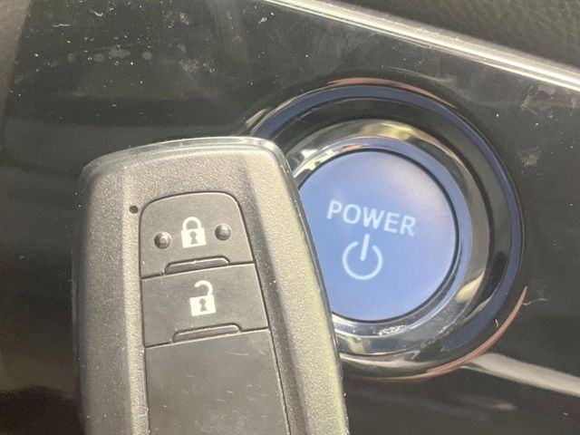 TOYOTA PRIUS 2017 Image 31