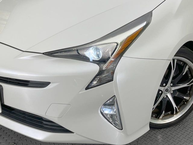 TOYOTA PRIUS 2017 Image 31